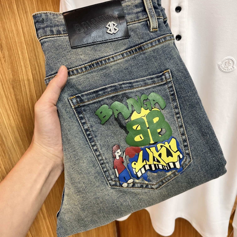 Ba*len*cia*ga jeans